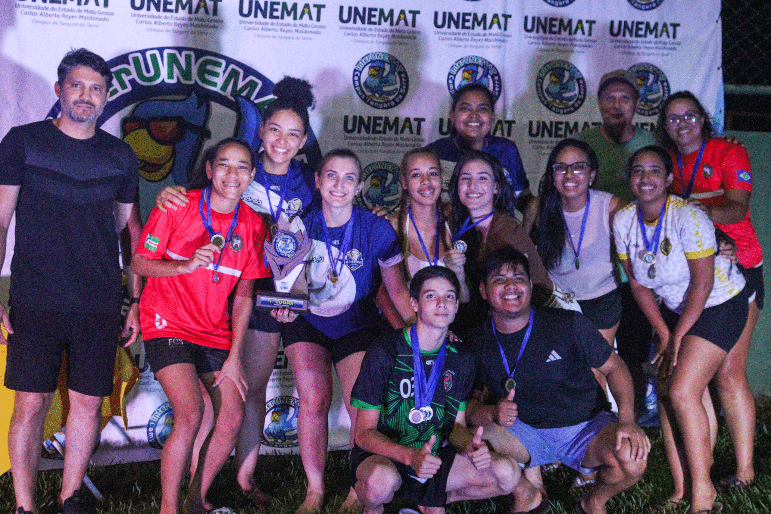 Acadêmicos campeões.